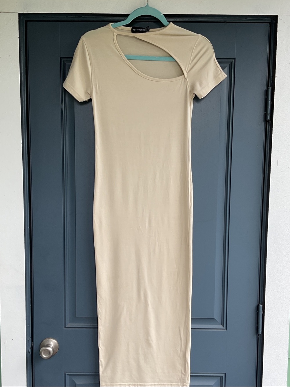 PrettyLittleThing Cream Short-Sleeve Asymmetric Neck Maxi Dress, Size 6